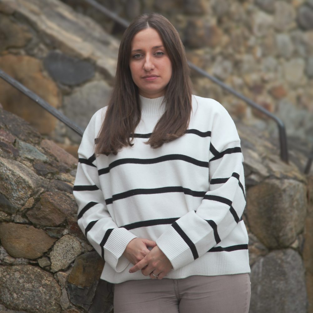 21 Victoria COLOMBANI Conseillère Municipale